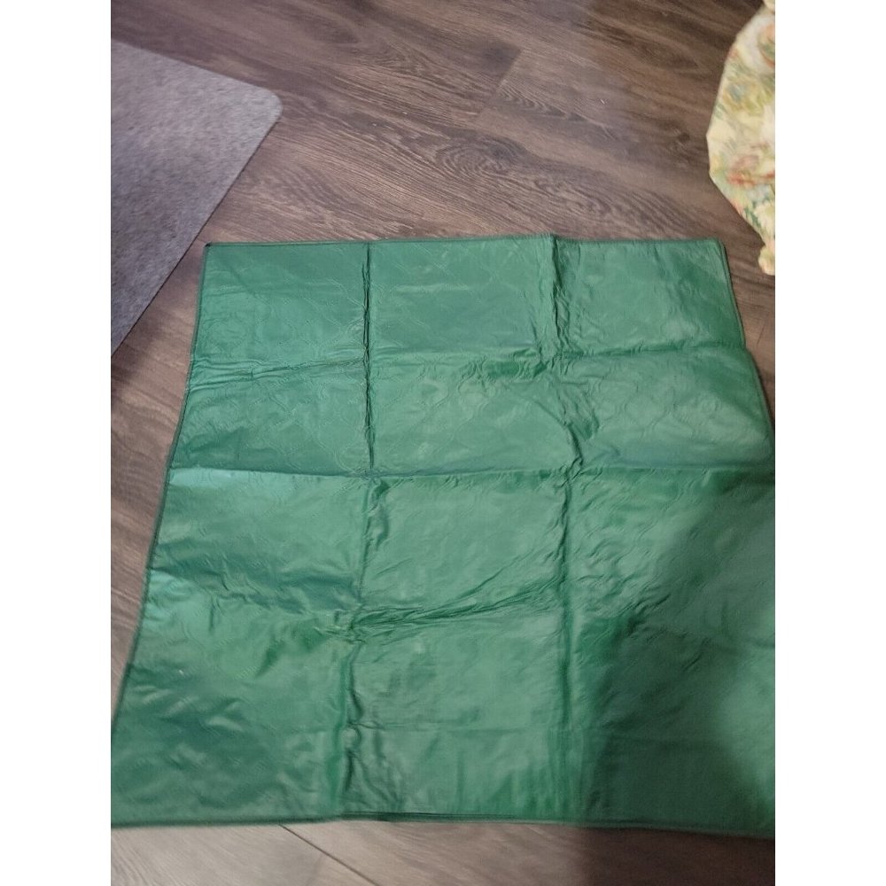 Cozy Home California Quilted Vinyl Fitted Card Table Cover Dk Green White 30in